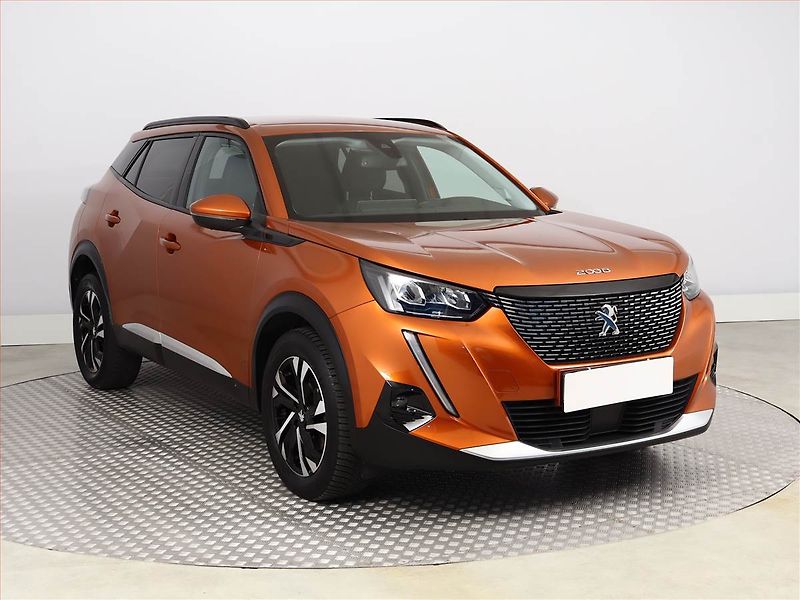 Peugeot 2008 (2021) Allure 1.2 PureTech, Tempomat - fotografie inzerátu