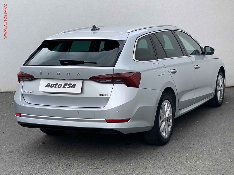Škoda Octavia (2020) 1.0 TSi e-TEC, Style, DSG - fotka 4 z 20