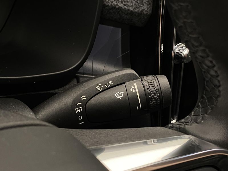 Volvo C40 PURE ELECTRIC TWIN ENGINE PLUS - fotka 22 z 57
