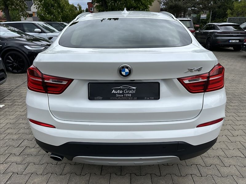 BMW X4 20d Xdrive Sport - fotka 7 z 31