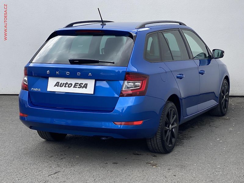 Škoda Fabia (2022) 1.0 TSi, 1.maj,ČR, Ambition - fotka 4 z 16