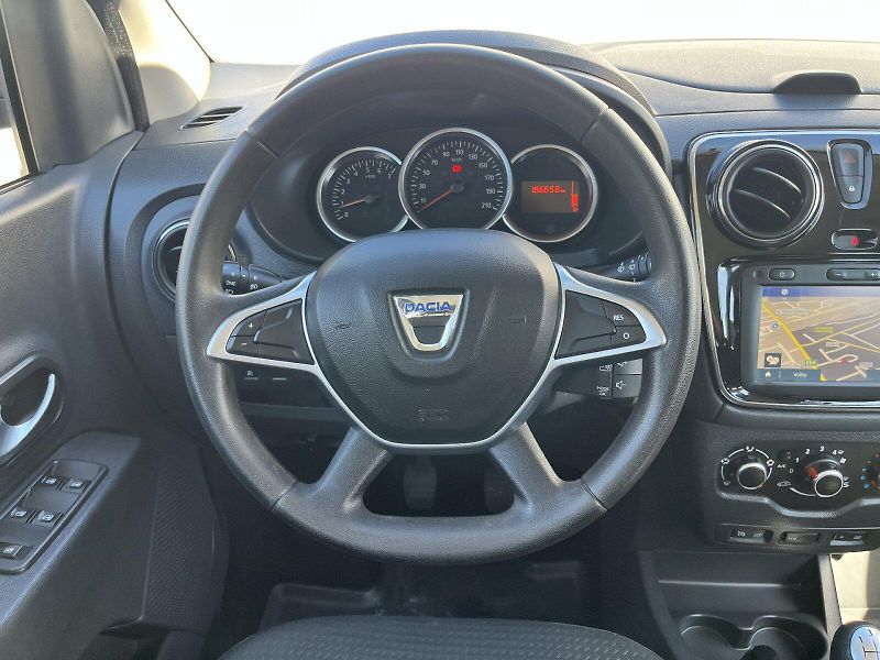 Dacia Lodgy (2017) 1,6SCe 75 kW Arctica 7 míst LP - fotka 23 z 24