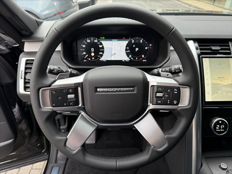 Land Rover Discovery (2026) 3,0 DYNAMIC SE D250 - fotka 16 z 33