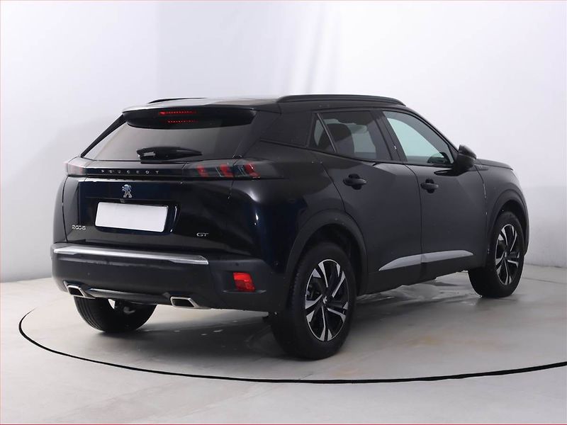Peugeot 2008 (2023) GT 1.2 PureTech - fotka 5 z 21