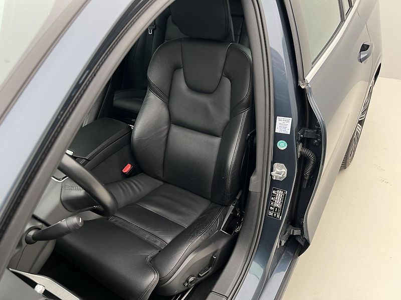 Volvo V60 T6 AWD RECHARGE INSCRIPTION  - fotka 17 z 43