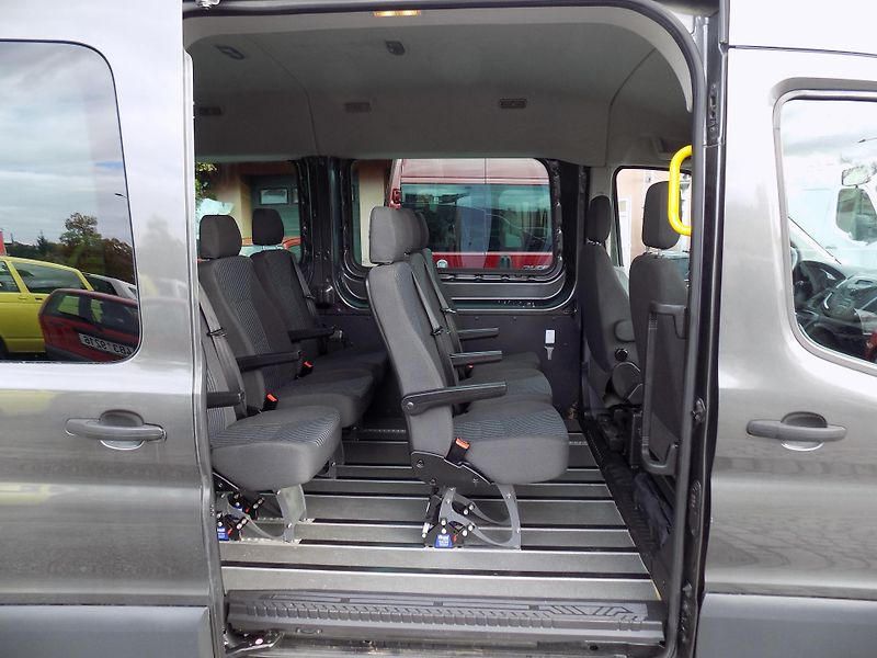 Ford Transit 2,2 TDCI 114KW 8SD, NOVÝ MOTOR - fotka 21 z 42