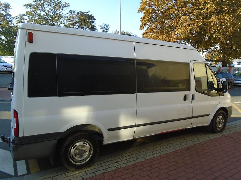 Ford Transit (2013) 2.2 TDCi L3H2 BUS 9 míst * - fotka 4 z 33