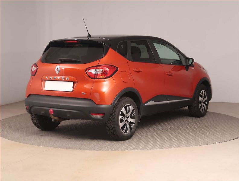 Renault Captur (2016) Limited 1.2 TCe, Serv.kniha - fotka 5 z 17