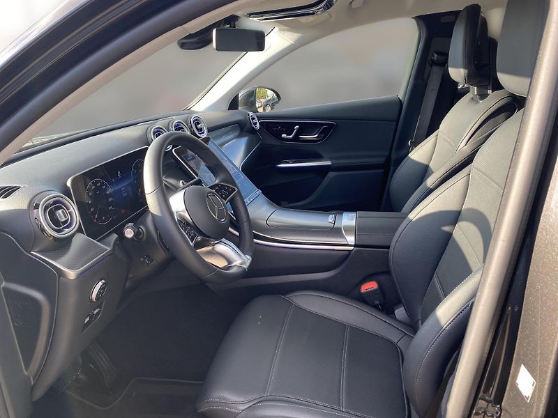 Mercedes-Benz GLC GLC 220d 4M kupé AVANTGARDE - fotka 14 z 27