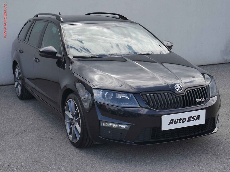 Škoda Octavia (2014) 2.0 TDi, RS, DSG, navi - fotografie inzerátu