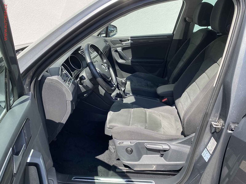 Volkswagen Tiguan (2016) 2.0 TDi, Highline, LED, navi - fotka 9 z 21