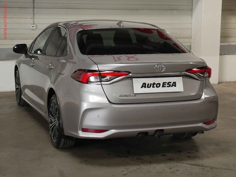 Toyota Corolla (2021) 1.6i, ČR, servis.kniha, LED - fotka 4 z 20