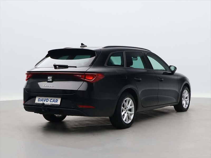 Seat Leon 2,0 TDI 110kW Style ST DSG - fotka 7 z 31