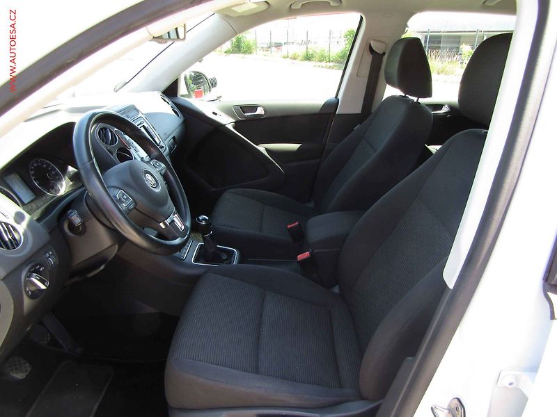 Volkswagen Tiguan (2014) 1.4 TSi, ČR, Trend&Fun - fotka 9 z 18