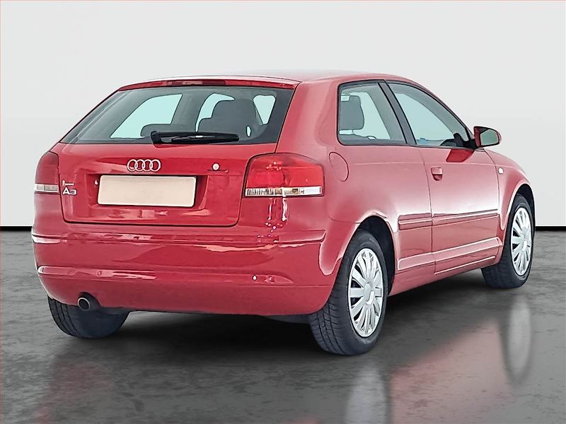 Audi A3 (2006) 1.6, nová STK, za dobrou cenu - fotka 5 z 12