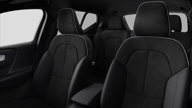 Volvo XC40 (2026) 2,0 B4  Plus - fotka 8 z 9