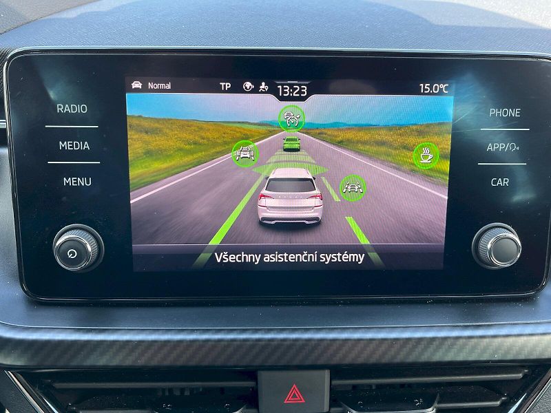 Škoda Kamiq (2023) 1.0 TSI 81 kW Monte Carlo DSG - fotka 11 z 32