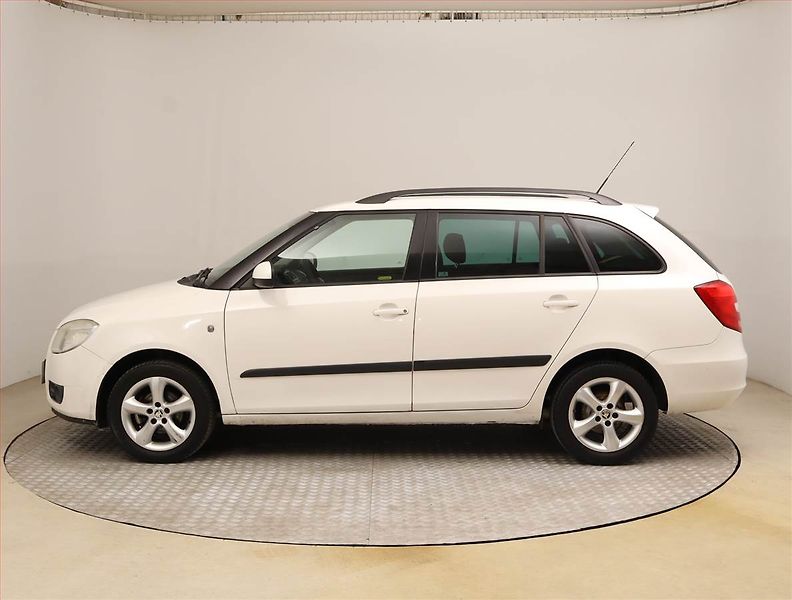 Škoda Fabia (2009) Ambition 1.2 12V, po STK - fotka 3 z 14