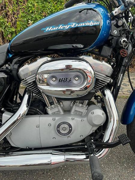 Harley-Davidson (2006) XL 883 C Sportster Custom - fotka 11 z 13