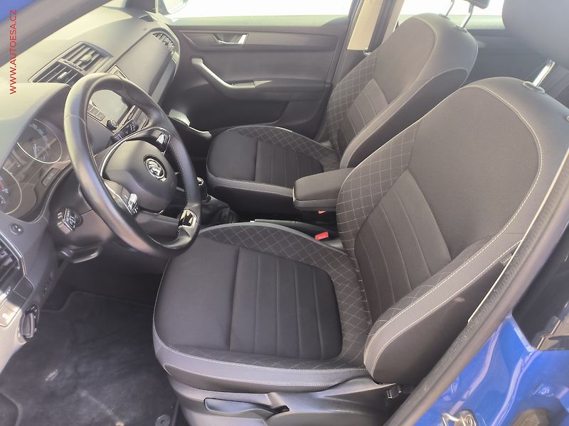 Škoda Fabia (2022) 1.0 TSi, 1.maj,ČR, Ambition - fotka 9 z 19