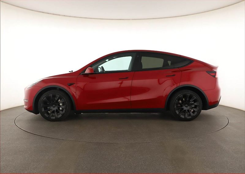Tesla Model Y (2022) Long Range AWD 79kWh, SoH 92% - fotka 3 z 20