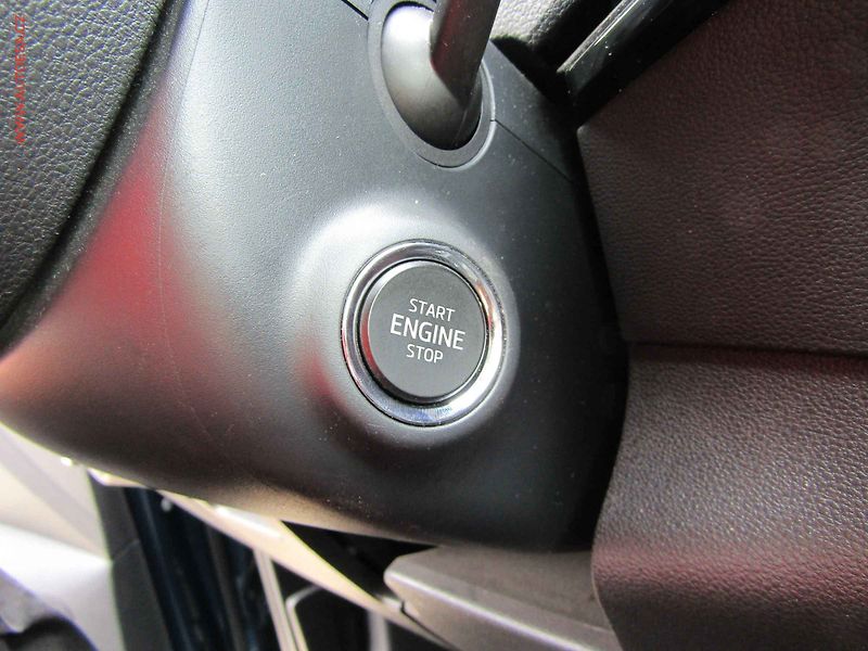Škoda Karoq (2020) 1.5 TSi, 2.maj, LED, navi - fotka 18 z 18