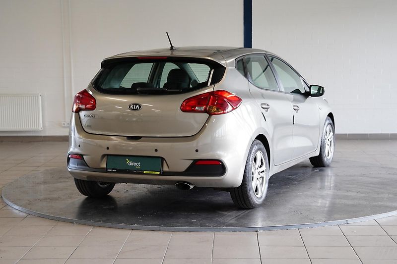 Kia Ceed - fotka 2 z 22