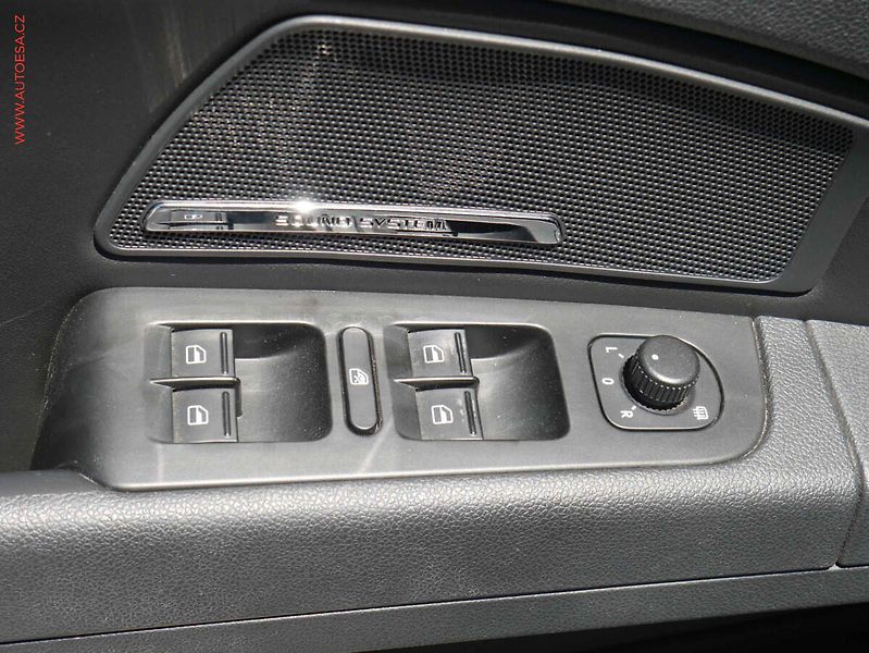Škoda Superb (2015) 2.0TDi, Navi, bixen - fotka 11 z 26