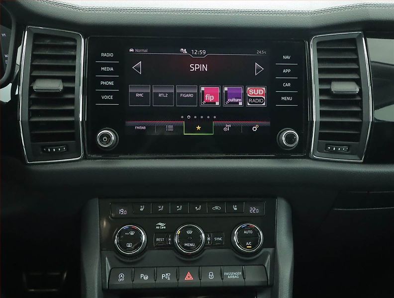 Škoda Kodiaq (2021) Laurin&Klement 2.0 TDI - fotka 12 z 22