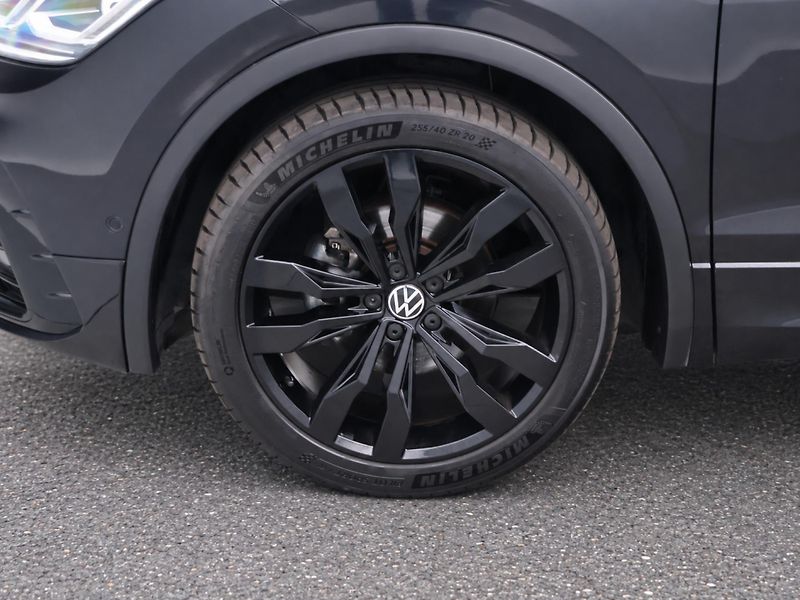 Volkswagen Tiguan 2.0 TDI 110kW DSG 4x4 R-Line D - fotka 26 z 33