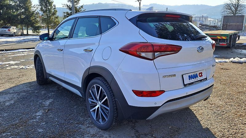 Hyundai Tucson 2.0 CRDI 4x4 Best of Czech - fotka 5 z 26
