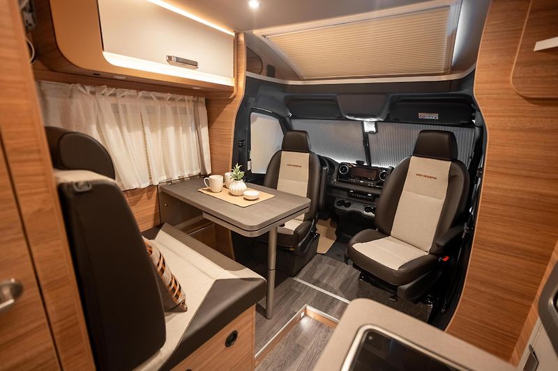 Weinsberg CaraCompact MB (2026) 640 MEG [PEPPER] EDITION - fotka 11 z 22