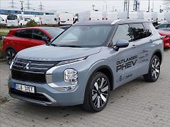 Mitsubishi Outlander (2025) 2.4 PHEV PAKET PREMIUM  INSTYL - fotografie inzerátu
