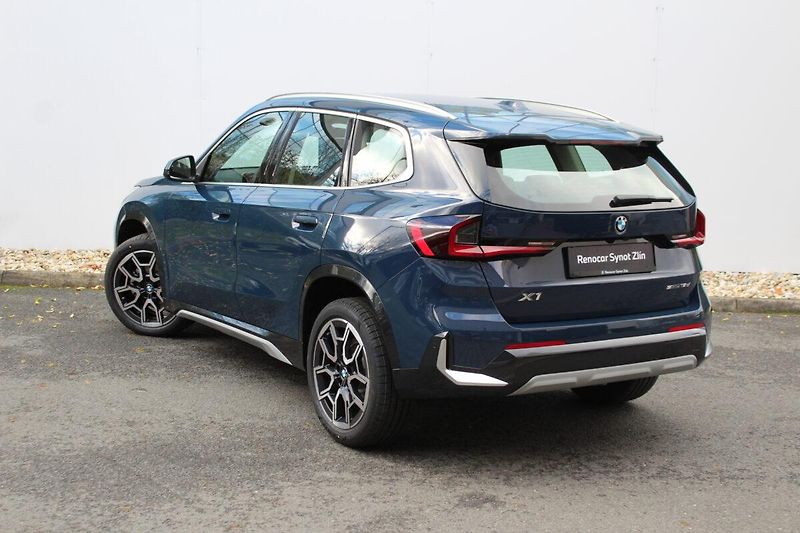 BMW X1 sDrive18d - fotka 6 z 11