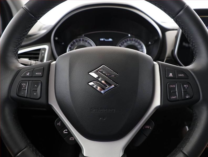 Suzuki SX4 S-Cross (2022) 1.4 BoosterJet - fotka 8 z 21
