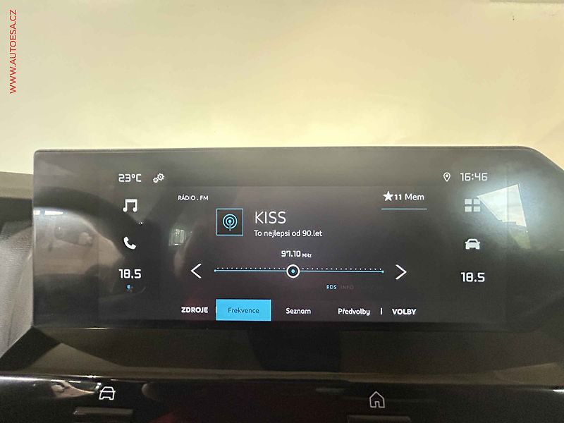 Citroën C4 (2022) 1.5 HDi, 2.maj,ČR, Feel, LED - fotka 14 z 18