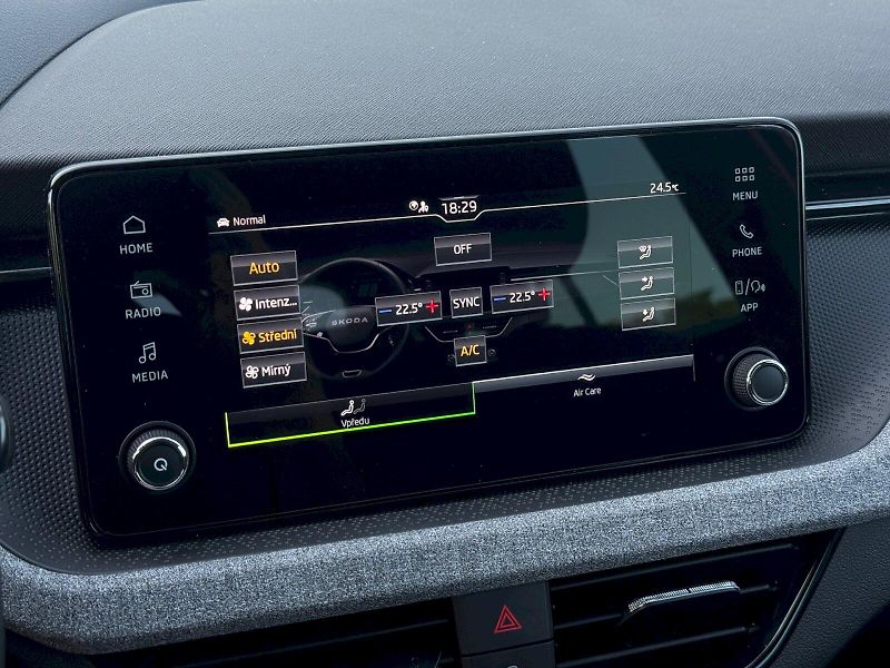 Škoda Scala (2025) 1.0 TSI 85 kW Selection - fotka 17 z 25