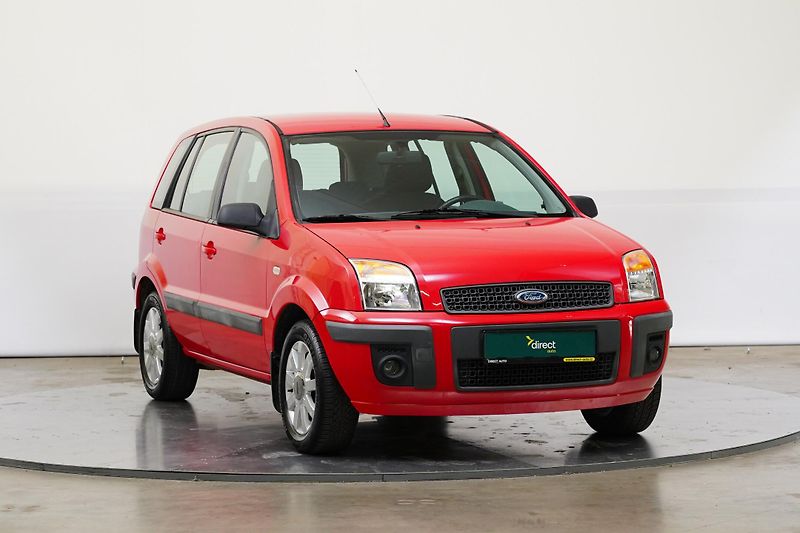 Ford Fusion - fotka 8 z 21