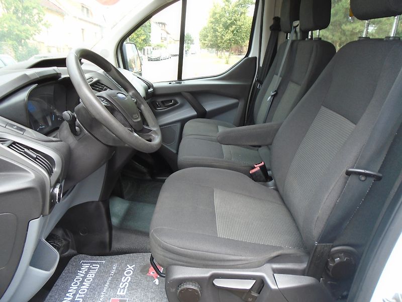 Ford Transit Custom (2015) 2.2 TDCi 6 míst, klima - fotka 18 z 25