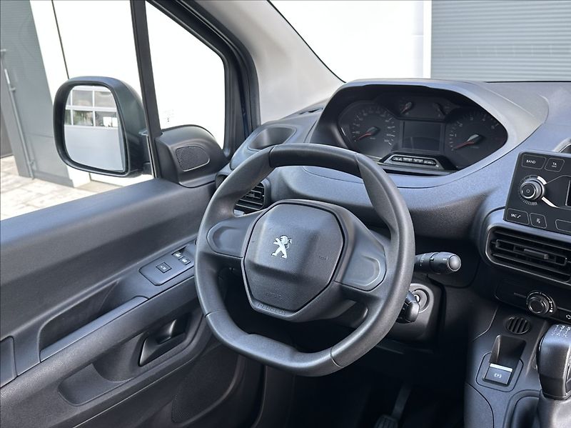 Peugeot Partner 1,5 BlueHDI 102PS  Van Active - fotka 18 z 53