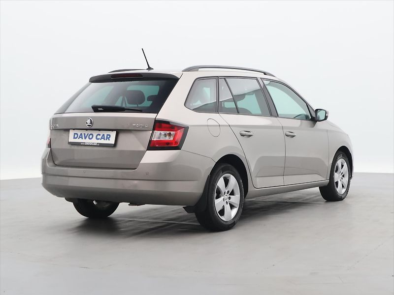 Škoda Fabia 1,2 TSI 81kW CZ Style - fotka 7 z 28