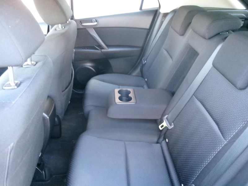 Mazda 3 (2010) 1,6 16V AUTOKLIMA 90th EDITION - fotka 11 z 28