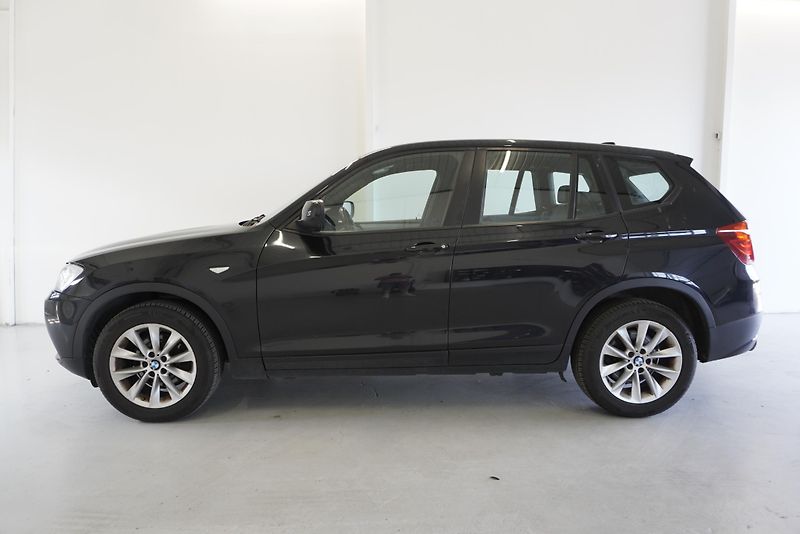 BMW X3 3,0 XDRIVE30D AUTOMAT - fotka 8 z 29