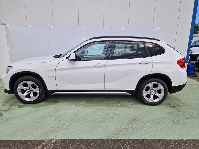 BMW X1 2.0i, 110kW, sDrive - fotka 6 z 32