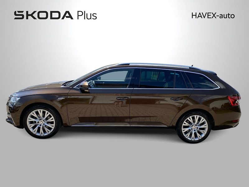 Škoda Superb (2023) Combi 1.5 TSI DSG L&K - fotka 3 z 37