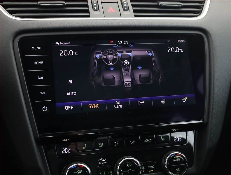 Škoda Octavia (2019) Scout 2.0 TDI, 4X4, Automat - fotka 15 z 20