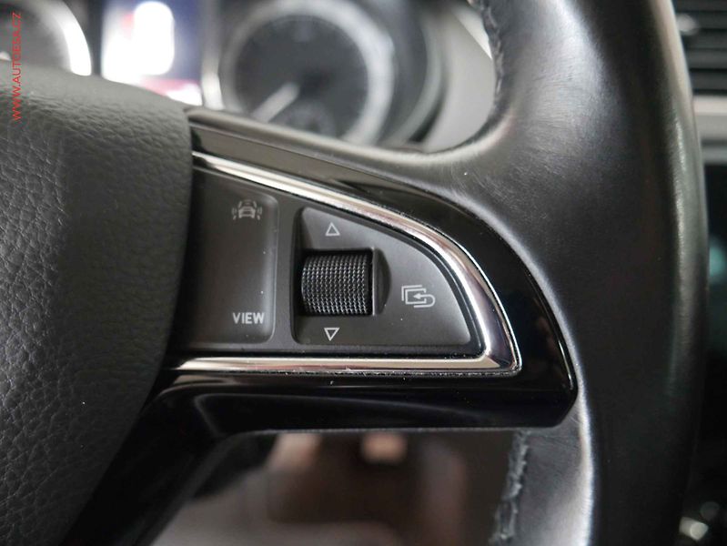 Škoda Octavia (2018) 2.0TDI, ČR, DSG, navi, LED - fotka 18 z 32