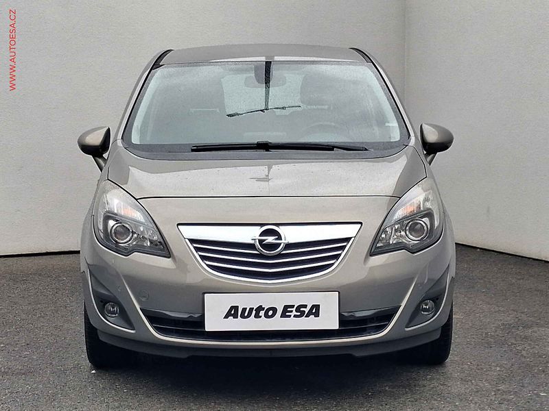 Opel Meriva (2011) 1.4 T, Innovation, navi - fotka 2 z 18