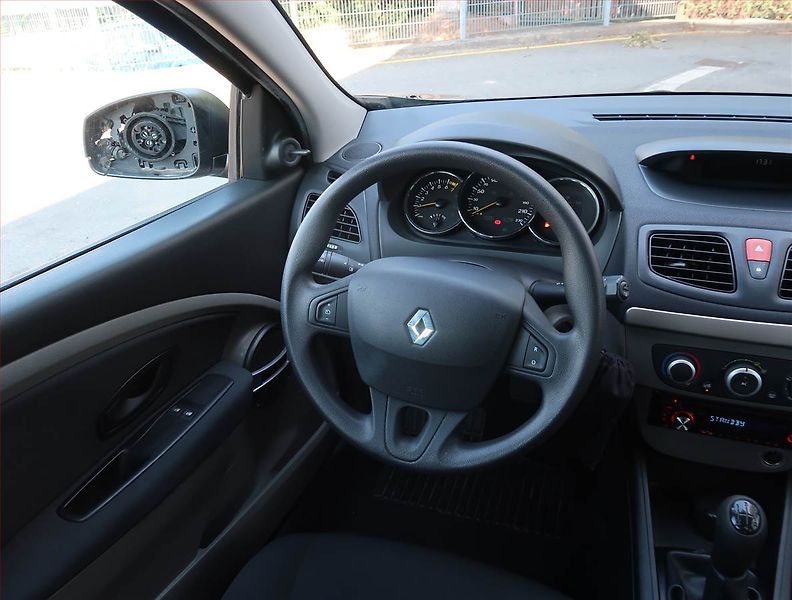 Renault Mégane (2010) 1.6 16V, Tempomat - fotka 7 z 17