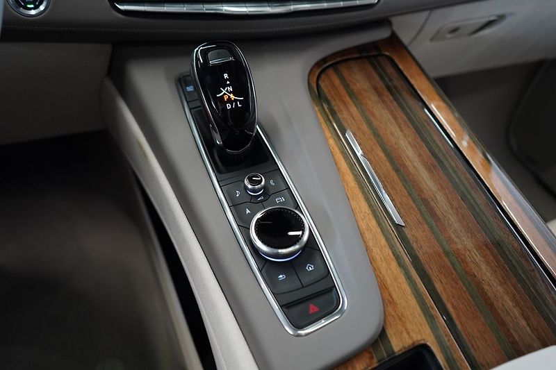 Cadillac Escalade ESV Sport Platinum - fotka 38 z 59